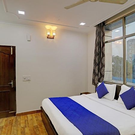 Hotel Grand Tushar - Ghaziabad Railway Station Kültér fotó