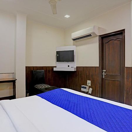 Hotel Grand Tushar - Ghaziabad Railway Station Kültér fotó