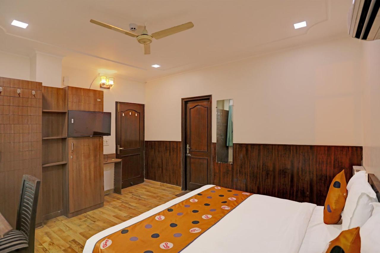 Hotel Grand Tushar - Ghaziabad Railway Station Kültér fotó