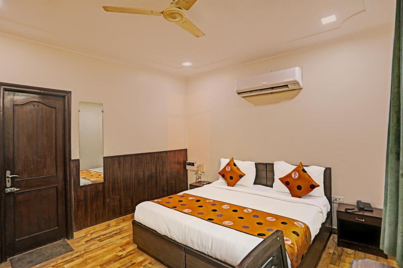 Hotel Grand Tushar - Ghaziabad Railway Station Kültér fotó