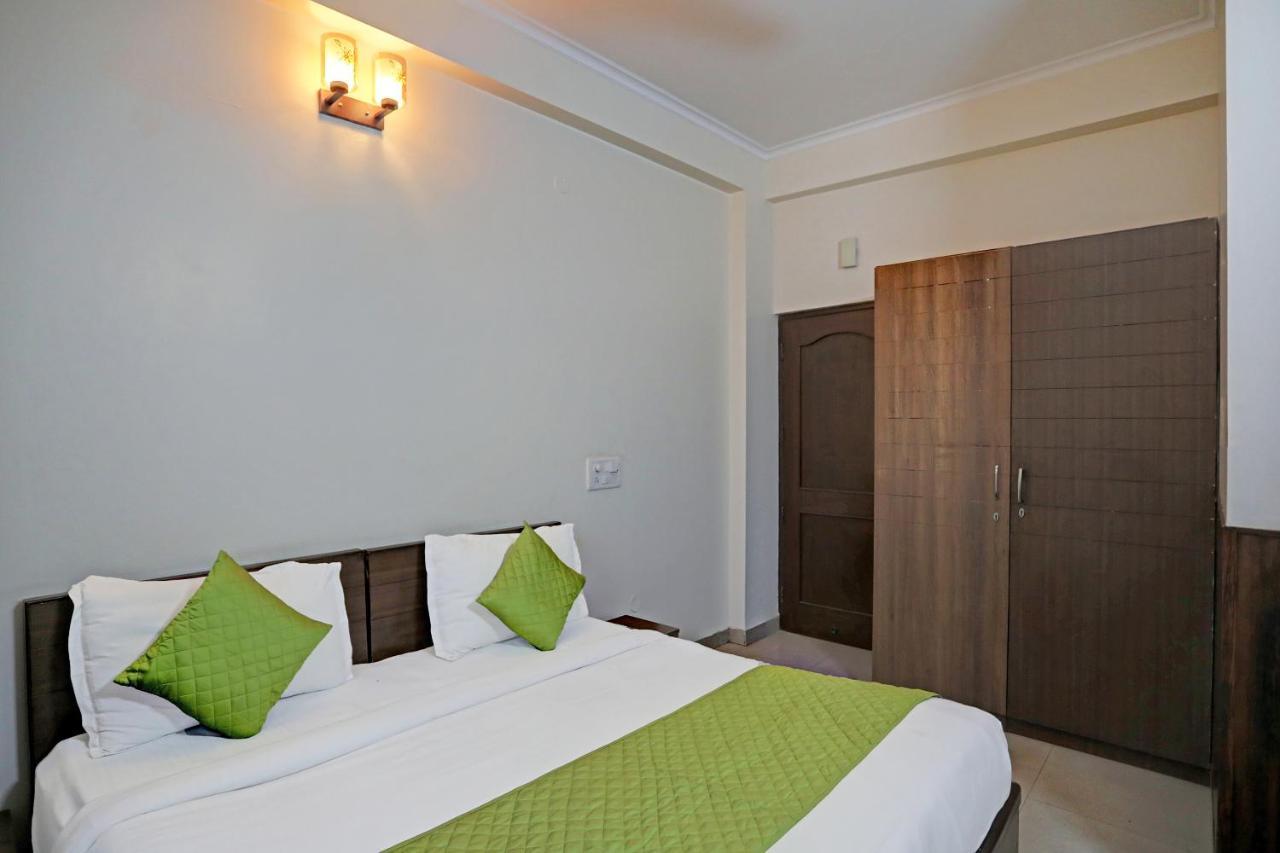 Hotel Grand Tushar - Ghaziabad Railway Station Kültér fotó