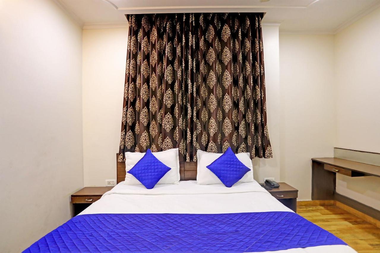 Hotel Grand Tushar - Ghaziabad Railway Station Kültér fotó