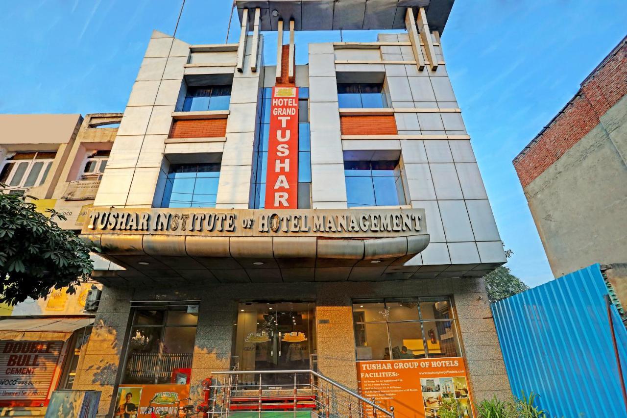 Hotel Grand Tushar - Ghaziabad Railway Station Kültér fotó